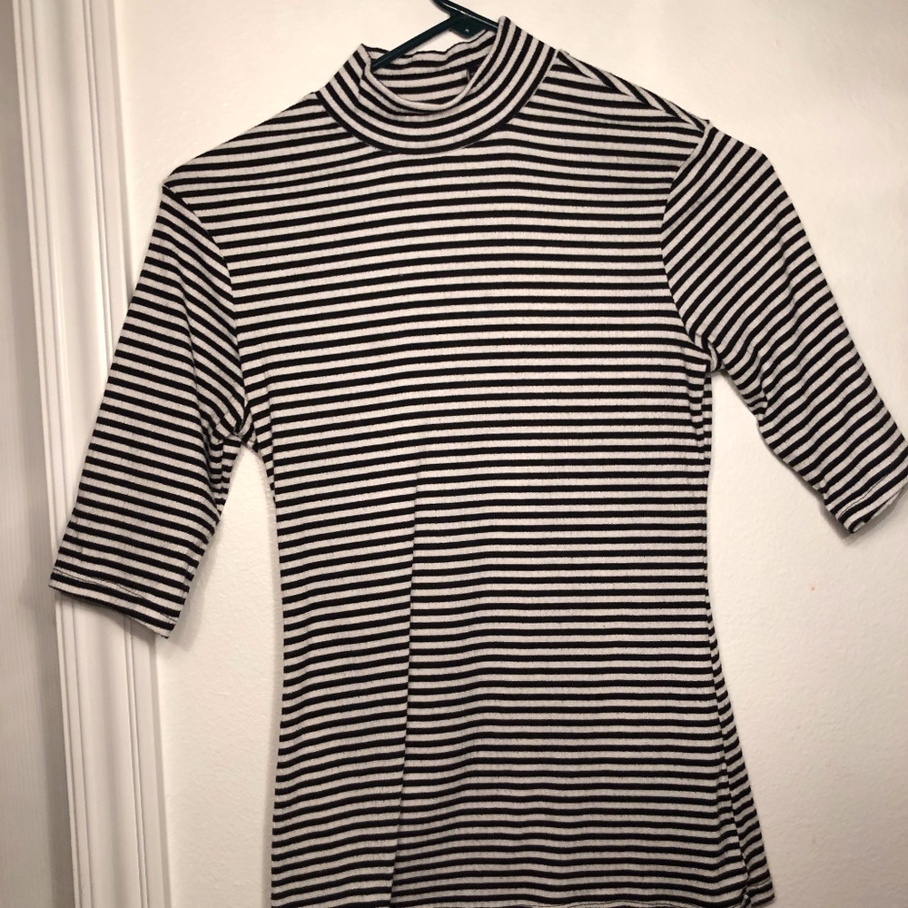 Striped high color tee shirt